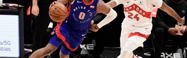 加盟活塞重获新生！小史密斯斩获生涯第三次三双