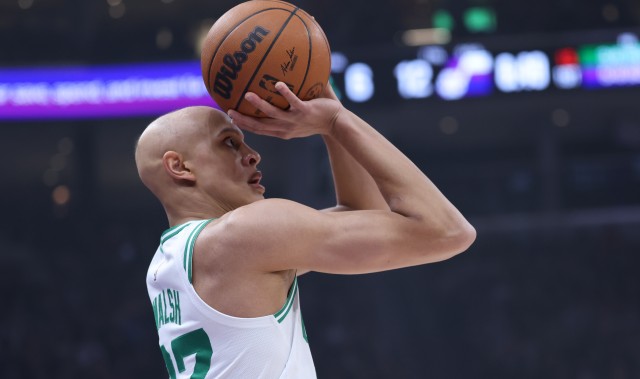 半岛体育-布朗to沃尔什：准备好迎接硬仗了吗？后者：我等这一刻很久了